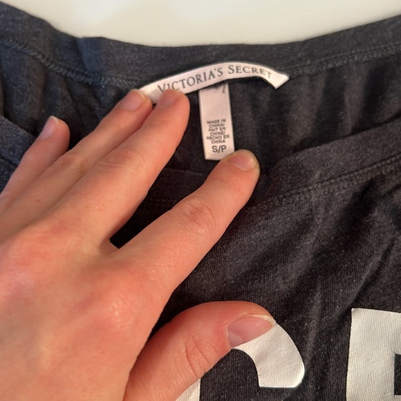 VS Pajama Set - Picture 3 of 4